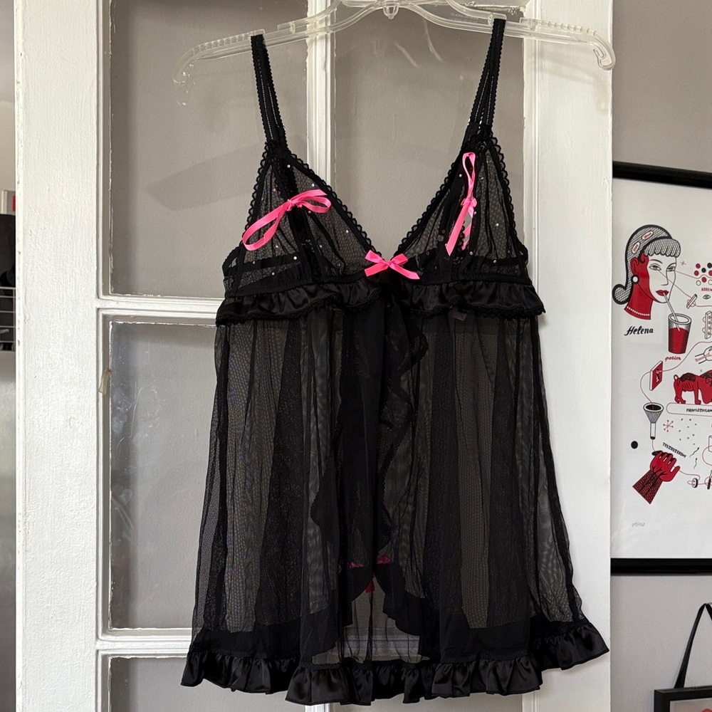 NWT Y2K VS Black and Pink Lace Babydoll SET.